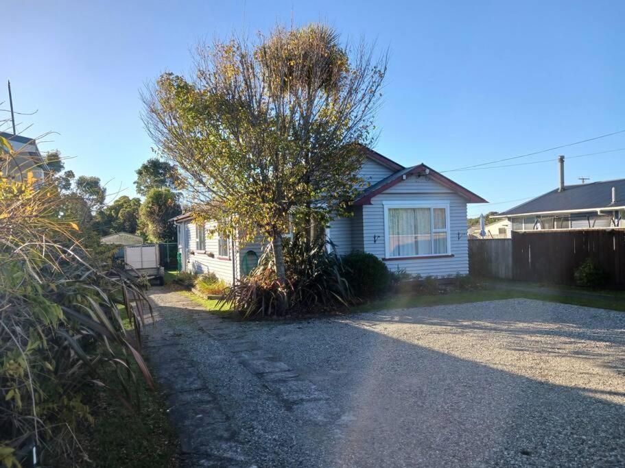 Charming House In Westport 빌라 외부 사진